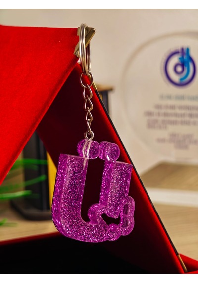 Harfli Anahtarlık Kişiye Özel Yapım Anahtarlık El Yapımı Epoksi Anahtarlık Hediyelik Ürün Harf Anahtarlık Beyaz - Pembe