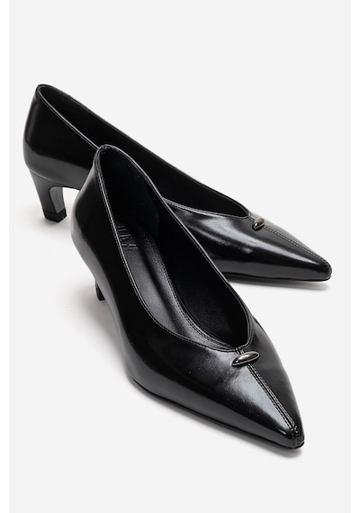 Luvishoes Versay Siyah Sivri Burun Kadın Kısa Topuklu Ayakkabı