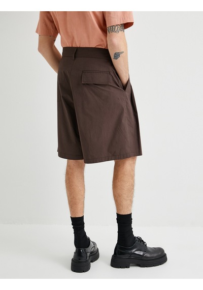 Koton Kumaş Şort Oversize Pileli Chino Düğmeli Cep Detaylı Kahverengi 4sam40179hw Kahverengi