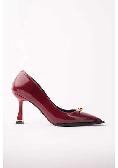 Esatsani Bordo Rugan Gold Toka Detaylı Sivri Burun 9 Cm Topuklu Rara Stiletto Kadın Ayakkabısı Bordo Rugan Esatsani Bordo Rugan Gold Toka Detaylı Sivri Burun 9 Cm Topuklu Rara Stiletto Kadın Ayakkabısı Bordo Rugan