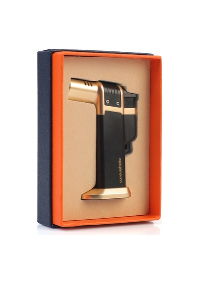 Conquistador Tek Torch Pürmüz Gold Siyah Masa Tipi Plastik Puro Çakmağı Cnq-039
