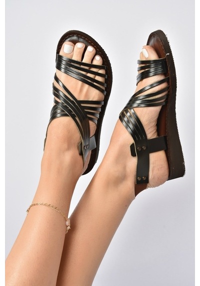 Fox Shoes Siyah Hakiki Deri Kadın Sandalet K374680503 Fox Shoes Siyah Hakiki Deri Kadın Sandalet K374680503