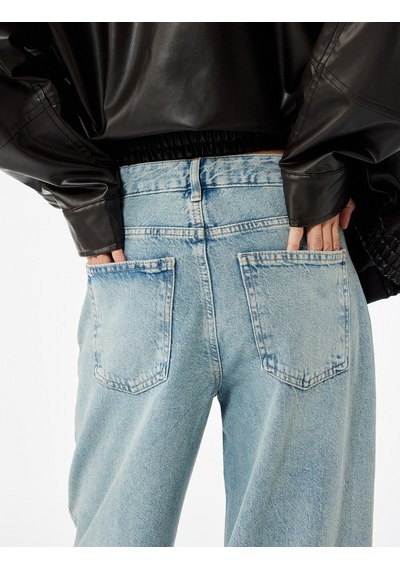 Koton Pamuklu Regular Fit Geniş Paça Taşlı Denim Pantolon - Wide Leg Jeans Açık İndigo 7wal40047md Koton Pamuklu Regular Fit Geniş Paça Taşlı Denim Pantolon - Wide Leg Jeans Açık İndigo 7wal40047md