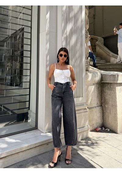 Out Of Standart Kadın Barrel Leg Normal Bel Düz Paça Jean Pantolon Siyah