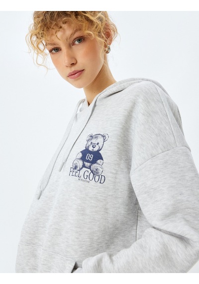 Koton Kanguru Cepli Kapüşonlu Arkası Baskılı Oversize Sweatshirt Kar Melanj 5sal10510ık Gri Melanj Koton Kanguru Cepli Kapüşonlu Arkası Baskılı Oversize Sweatshirt Kar Melanj 5sal10510ık Gri Melanj