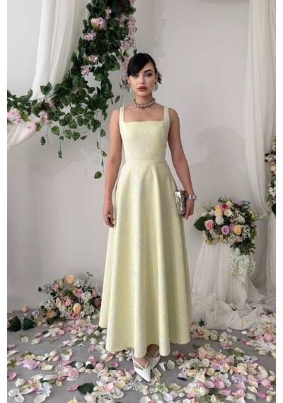 Nils Butik Askılı Kare Yaka Jakar Desenli Seraphine Midi Elbise Açık Sarı
