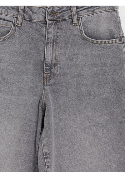 Lcw Jeans Gri Bermuda Fit Kadın Jean Şortolon