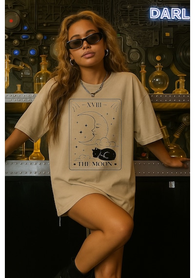 The Moon Baskılı Oversize Unisex Tişört Bej