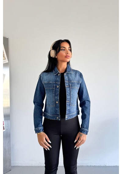 Kadın Açık Mavi Yıkamalı Regular Kalıp Çift Cepli Düğmeli Likralı Jean Kot Ceket Diana-5001 Kadın Açık Mavi Yıkamalı Regular Kalıp Çift Cepli Düğmeli Likralı Jean Kot Ceket Diana-5001