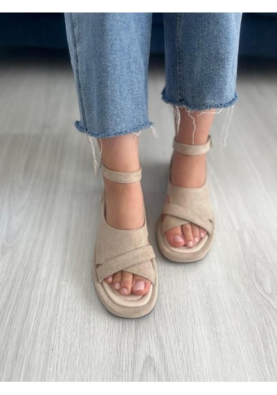Bej Kadın Bilekten Bağlamalı Süet Düz Sandalet Alisa 001