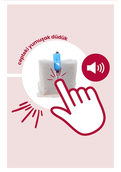 Düdüklü Cepli Sıvama Mama Önlüğü - Minik Penguen Pembe Bebek Önlüğü Açık Pembe