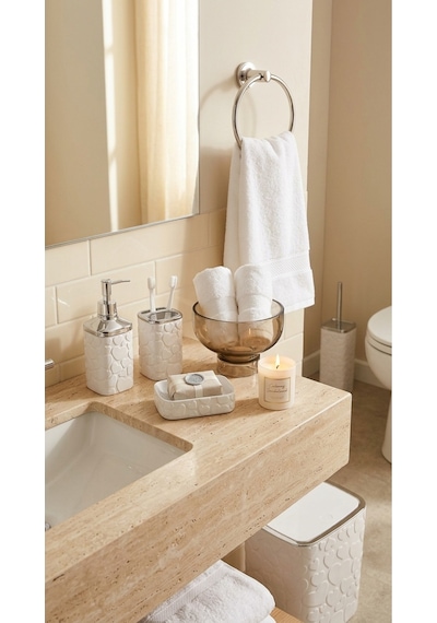Makri Home 5 Parça Banyo Seti, Kalp Desenli, Beyaz Silver, Kare, Click Kapaklı, Hacim: 8 Litre Beyaz
