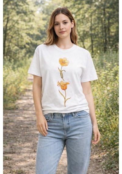 Herkesemoda Sarı Çiçek Baskı Detaylı Basic T-shirt Beyaz
