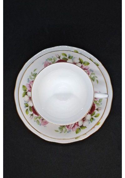 Bone China Vintage Çay Fincanı 3 Parça 200 Ml Kırmızı - Beyaz