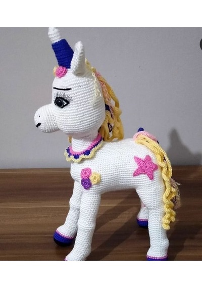 El Örgüsü Unicorn Amigurumi