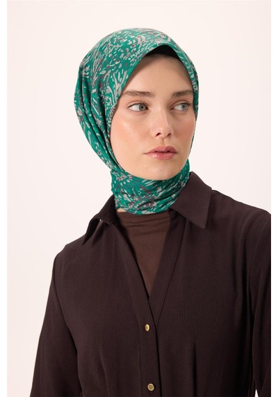 Silk Home İnce Pamuk Soft Eşarp Petrol Yeşili-patina Desenli Kaymaz Dokulu Tok Duruşlu 90x90 Çok Renkli