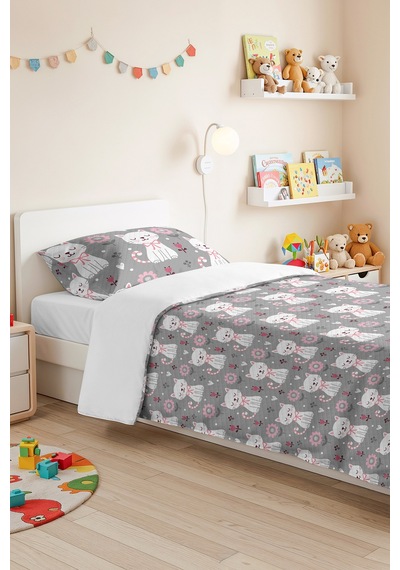 Evimde Bambaşka Kedi Gri Kız Çocuk Pike Takımı - Çiçekli Pembe Bebek Odası Mevsimlik Yatak Örtüsü - 160x220 CM Evimde Bambaşka Kedi Gri Kız Çocuk Pike Takımı - Çiçekli Pembe Bebek Odası Mevsimlik Yatak Örtüsü - 160x220 CM