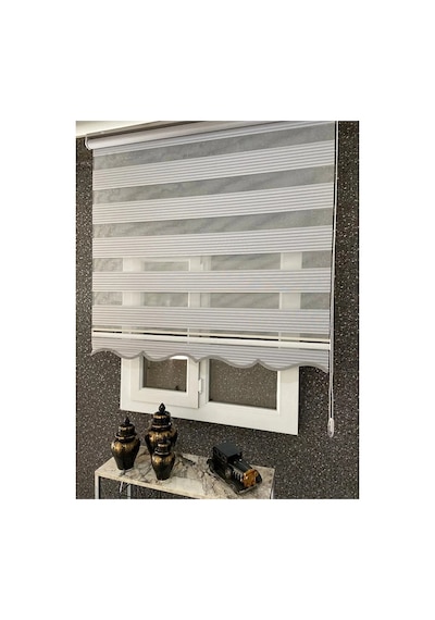 Açık Gri Geniş Pliseli Zebra Stor Perde Alüminyum Kasa Etek Dilimli