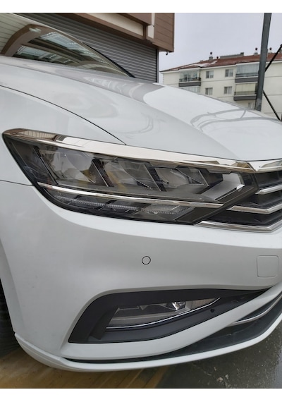 Vw Passat B8.5 Krom Far Üzeri Çıta Seti. 3 Parça. 2019 ve Üzeri Vw Passat B8.5 Krom Far Üzeri Çıta Seti. 3 Parça. 2019 ve Üzeri