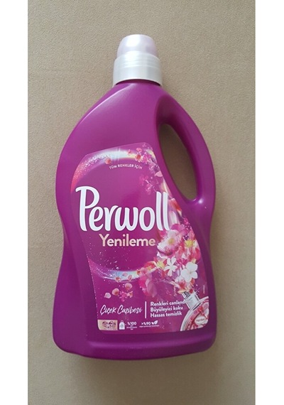 Perwoll Siyah Sıvı Deterjanı 2,97 Lt + Perwoll Çiçek Cazibesi 2,7 2950 ML
