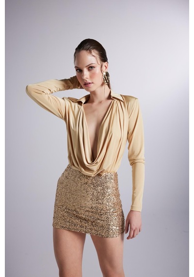 Holly Lolly Degaje Yaka Dekolteli Çıtçıtlı Taylor Bodysuit Gold