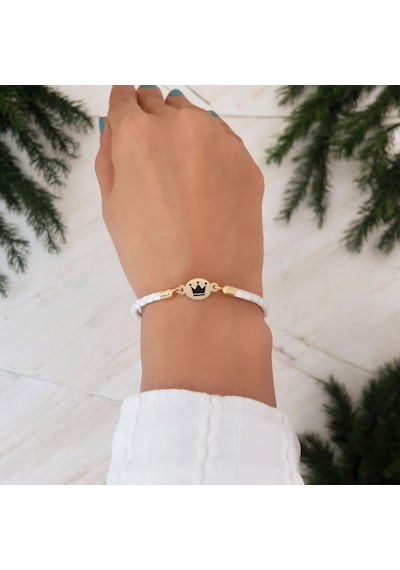 Taç Temalı Doğal Beyaz Derili Oval Motifli 14 Ayar Altın Plakalı Hediye Bileklik-529sembol Taç Sembolü Taç Temalı Doğal Beyaz Derili Oval Motifli 14 Ayar Altın Plakalı Hediye Bileklik-529sembol Taç Sembolü