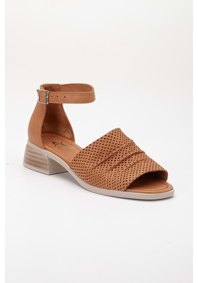 Analin Shoes Kadın Hakiki Deri Kalın Bantlı Alçak Topuklu Sandalet Taba