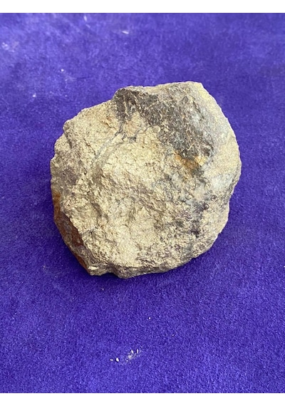 Doğal Kuvars Magmatik Taş 386 Gram