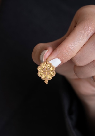 14 Ayar Altın Ultra İnce Yonca Kolye Ucu 1,6 Mm Sarı Altın