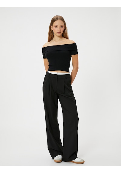 Koton Madonna Yaka Tişört Crop Omzu Açık Ribanalı Kısa Kollu Slim Fit Siyah 4sal10803ık Siyah