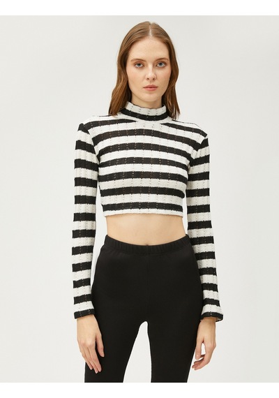Koton Crop Tişört Uzun Kollu Dik Yaka Siyah Çizgili 3sak50486ek 3SAK50486EK9S9 Siyah Koton Crop Tişört Uzun Kollu Dik Yaka Siyah Çizgili 3sak50486ek 3SAK50486EK9S9 Siyah