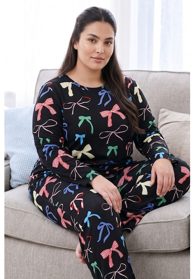 Siyah İnci Desenli Termal Kumaşlı Ultra Soft Yumuşak Büyük Beden Battal Boy Örme Pijama Takımı 26226704 Siyah Siyah İnci Desenli Termal Kumaşlı Ultra Soft Yumuşak Büyük Beden Battal Boy Örme Pijama Takımı 26226704 Siyah
