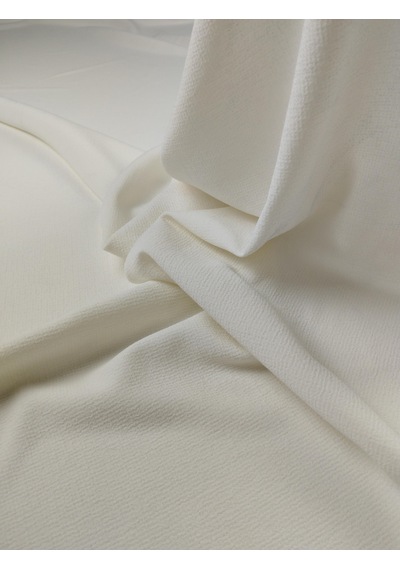 Krem Ekru Arası Renkte Krep Benzeri Kumaş En 140 Cm X Boy 200 Cm -10666 Krem