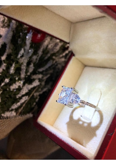 Vog Pırlanta Tasarım Baget V Kalp Effective Diamond Taşlı 925 Gümüş Evlilik Teklifi Yüzük