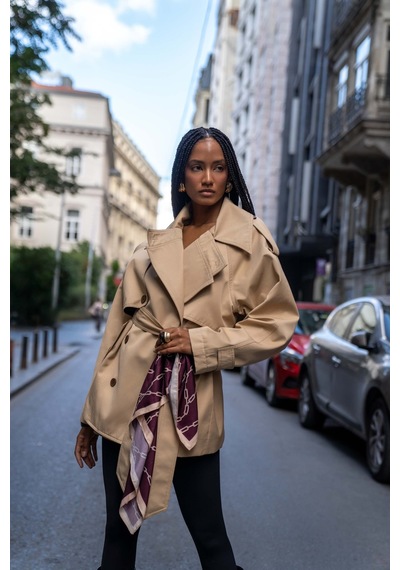 Mai Collection Mai Studios Co. Tyra Camel Kemerli Kısa Trençkot CAMEL