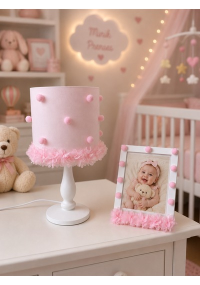 Pembe Ponponlu Bebek Odası Abajur Ve Fotoğraf Çerçevesi Seti El Yapımı Kız Bebek Odası Deko Pembe