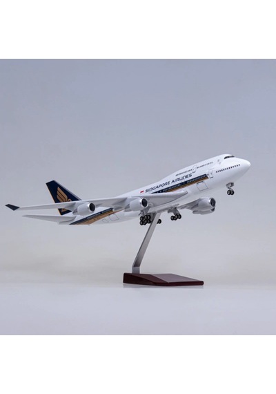 Singapore Airlines B747 Yolcu Uçağı Model Uçak 1/160 47cm