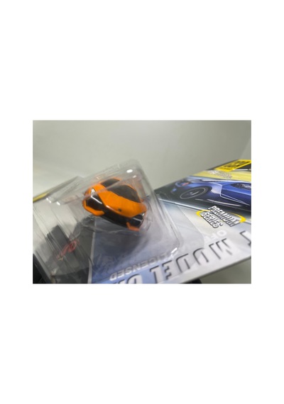 1/64 Lamborghini Revuelto