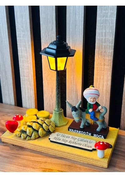Dekoratif Nasreddin Hoca Biblosu Işıklı Ahşap Standlı El Yapımı Nostaljik Hediye