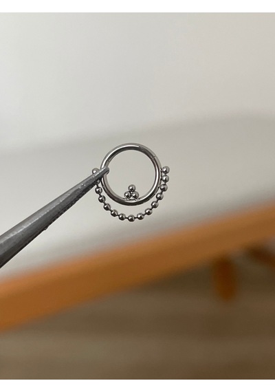 316 L Cerrahi Çelik Sallantılı Top Zincir Detaylı Halka Kıkırdak Helix Tragus Piercingi Gümüş