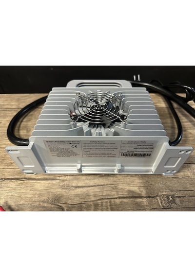 24v 50a Lityum Şarj Cihazı On-board Charger Lifepo4 Uyumlu 29.2v 50adc
