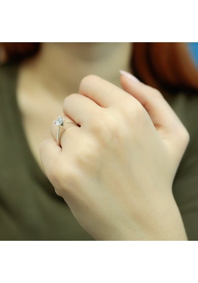 Lova G Renk 0,60 Karat Pırlanta Tektaş Yüzük - 1040005