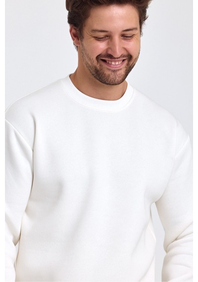 Tarz Cool Erkek Yumuşacık Kumaşlı Regular Fit Yuvarlak Yakalı Sweatshirt Beyaz