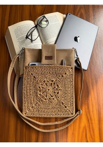 Aksesuarsepeti El Yapımı Cepli, Ayarlanabilir Askılı, Kağıt İp, Kitap Çantası, Tablet Kılıfı, Organizer Çanta Koyu Bej Aksesuarsepeti El Yapımı Cepli, Ayarlanabilir Askılı, Kağıt İp, Kitap Çantası, Tablet Kılıfı, Organizer Çanta Koyu Bej