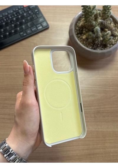 Apple Uyumlu iPhone 16 Pro Max Animasyonlu Stylus Silikon Kılıf Krem