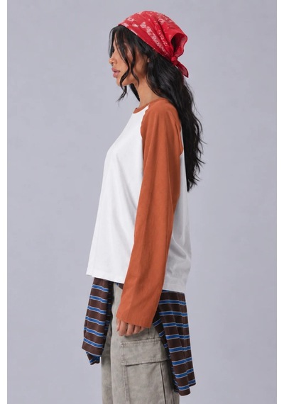 Cool Tarz Kadın Oversize Kontrast Kollu Raglan Bisiklet Yaka Düşük Omuzlu T-shirt Beyaz-turuncu Beyaz-turuncu Cool Tarz Kadın Oversize Kontrast Kollu Raglan Bisiklet Yaka Düşük Omuzlu T-shirt Beyaz-turuncu Beyaz-turuncu