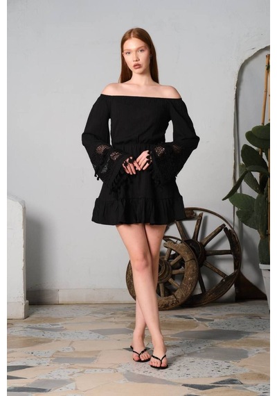 Fashion Cocktail Ekstra Uzun Kollu Çift Kat Dantel Işleme Madonna Yaka Düşük Omuz Kemerli Doğal Bohem Yazlık Elbise Siyah Fashion Cocktail Ekstra Uzun Kollu Çift Kat Dantel Işleme Madonna Yaka Düşük Omuz Kemerli Doğal Bohem Yazlık Elbise Siyah