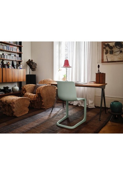 Vitra Evo - C Klasik Sandalye, Modern Yorum, Mat Yüzey, Ergonomik Tasarım, Geri Dönüştürülmüş Malzeme Turkuaz