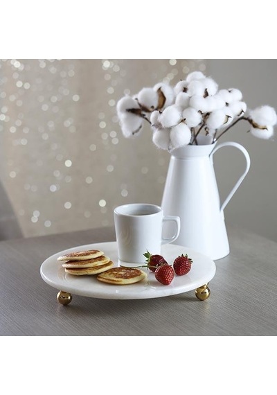 Akayev Mermer Beyaz 19 Cm Altın Boncuk Ayaklı Sunumluk Beyaz