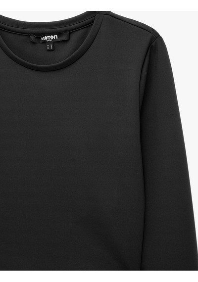 Koton Slim Fit Bisiklet Yaka Uzun Kollu Crop Spor Tişört Siyah 7wak10114nk